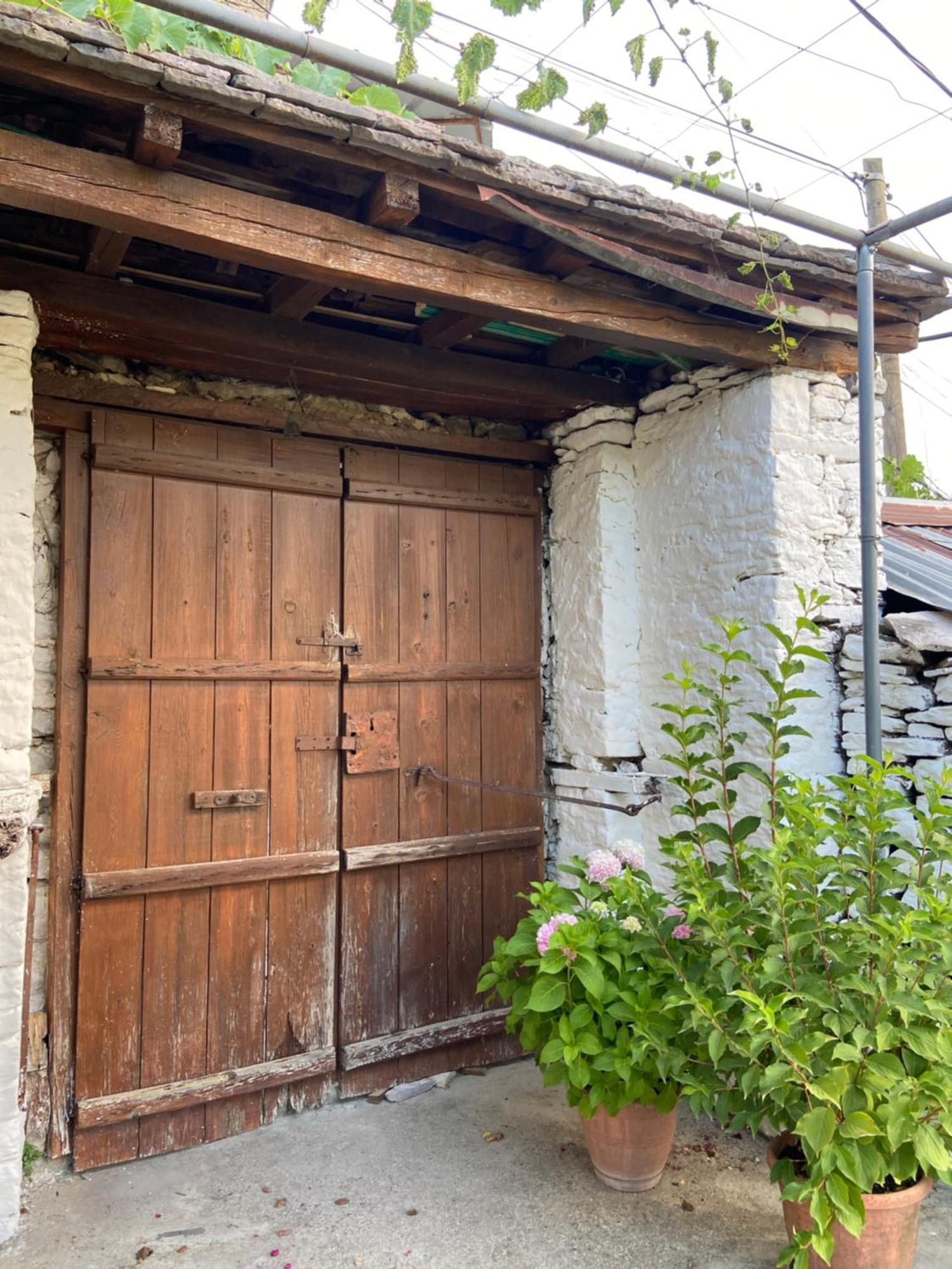 Stonetale Garden Guesthouse Gjirokastër Exterior foto
